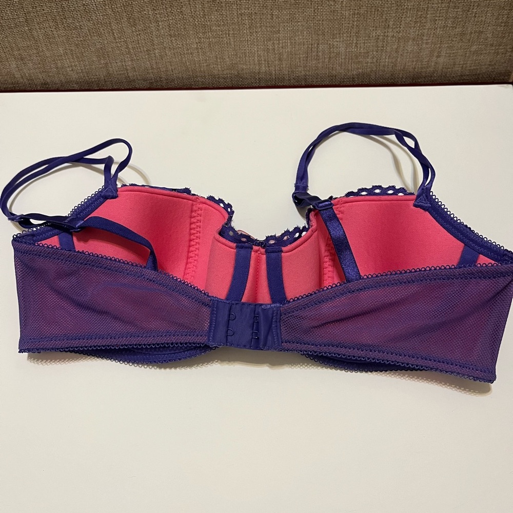 Lace Underwire Bra in Purple and Pink - Picture 3 of 5